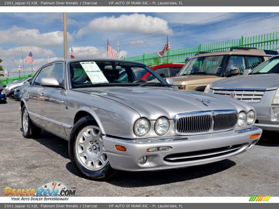 2001 Jaguar XJ XJ8 Platinum Silver Metallic / Charcoal Photo #1