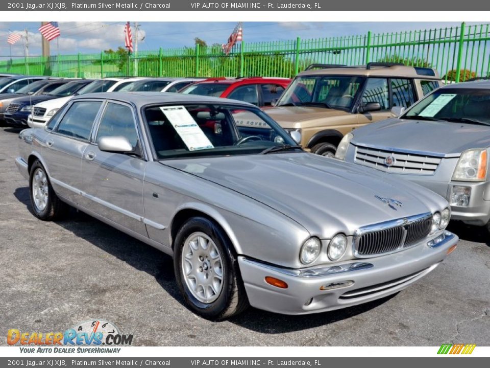2001 Jaguar XJ XJ8 Platinum Silver Metallic / Charcoal Photo #35