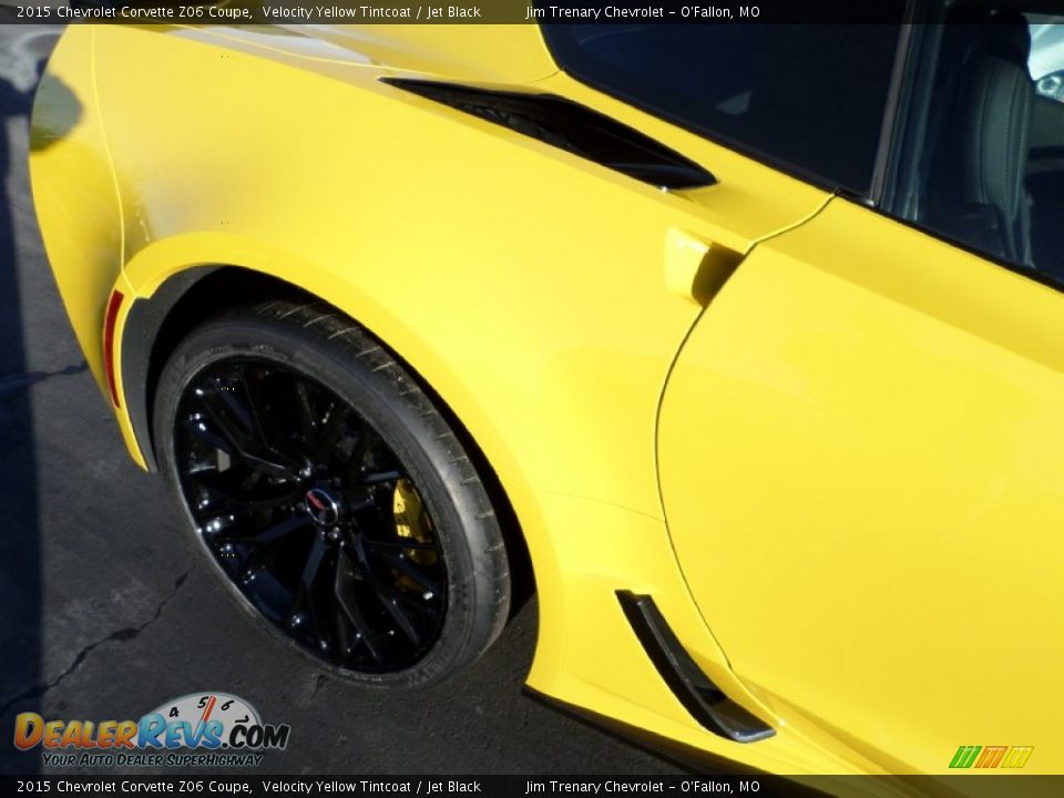 2015 Chevrolet Corvette Z06 Coupe Velocity Yellow Tintcoat / Jet Black Photo #17