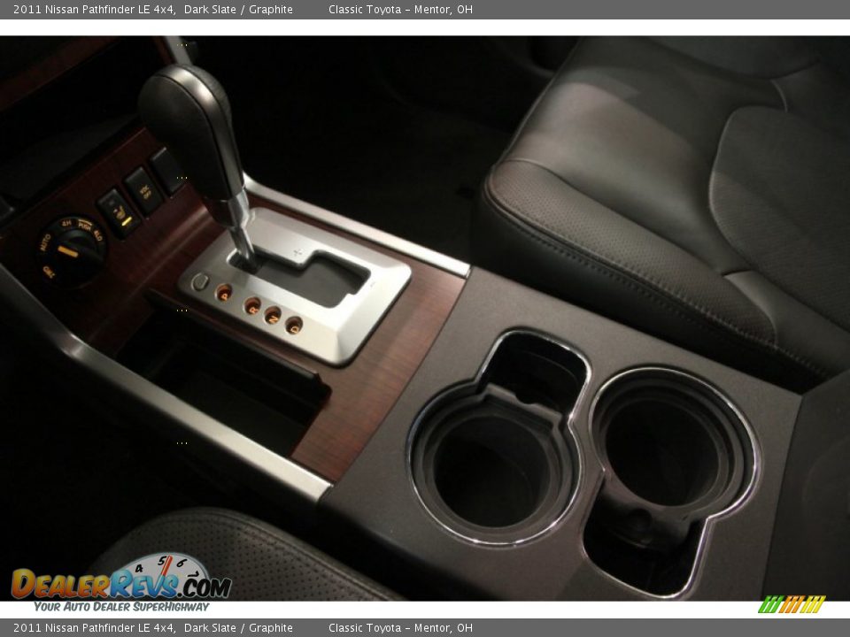 2011 Nissan Pathfinder LE 4x4 Dark Slate / Graphite Photo #17