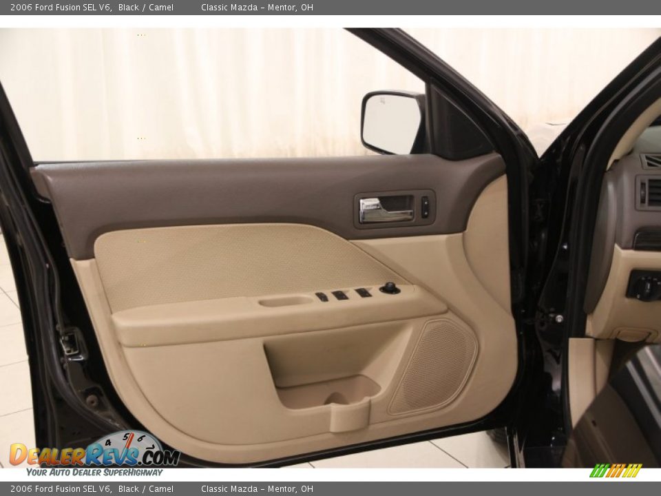 2006 Ford Fusion SEL V6 Black / Camel Photo #4