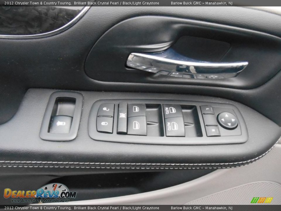 2012 Chrysler Town & Country Touring Brilliant Black Crystal Pearl / Black/Light Graystone Photo #12