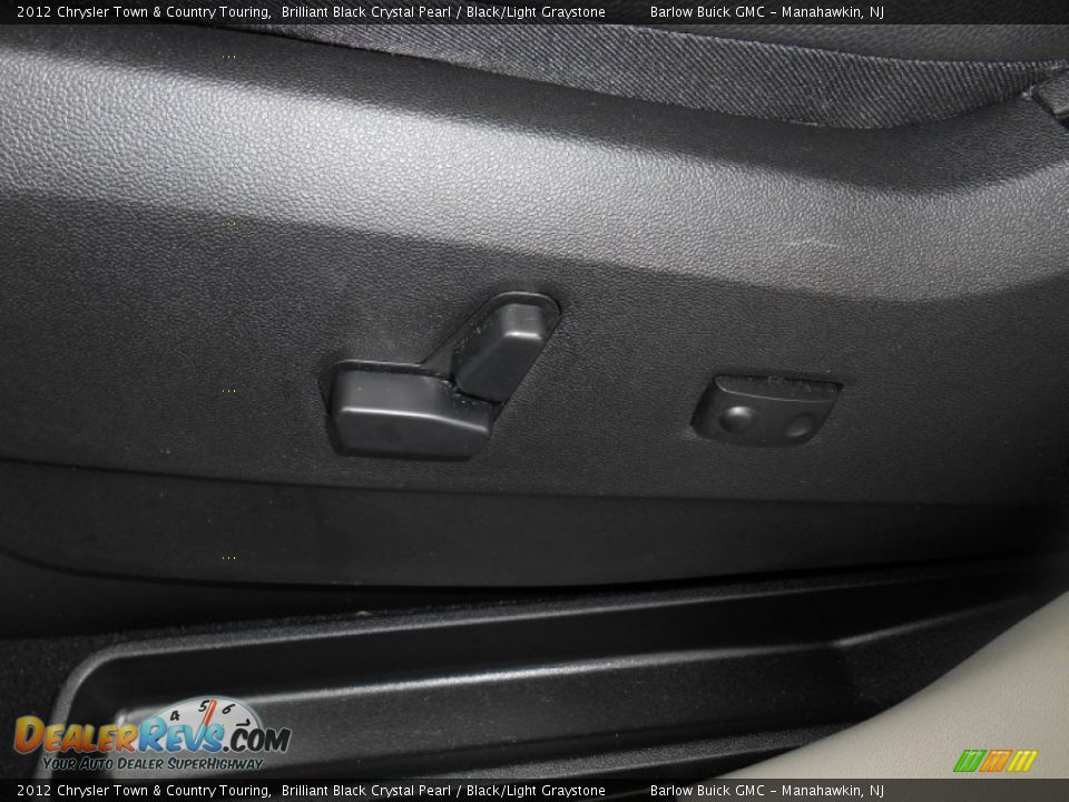 2012 Chrysler Town & Country Touring Brilliant Black Crystal Pearl / Black/Light Graystone Photo #13