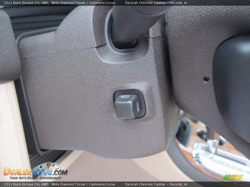 2011 Buick Enclave CXL AWD White Diamond Tricoat / Cashmere/Cocoa Photo #22