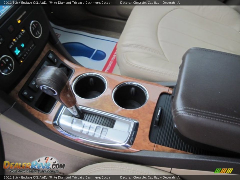 2011 Buick Enclave CXL AWD White Diamond Tricoat / Cashmere/Cocoa Photo #24