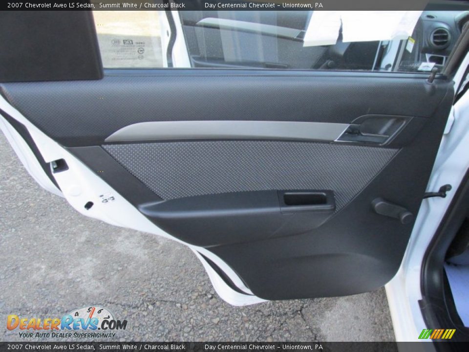 2007 Chevrolet Aveo LS Sedan Summit White / Charcoal Black Photo #21
