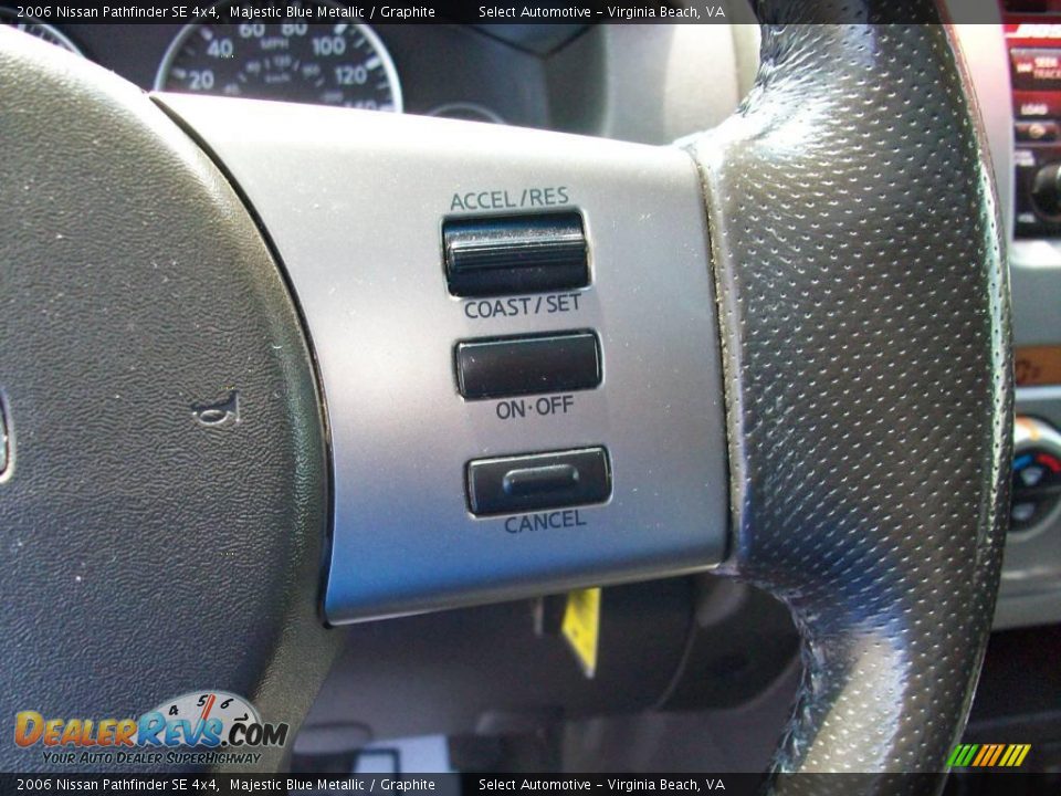 2006 Nissan Pathfinder SE 4x4 Majestic Blue Metallic / Graphite Photo #27