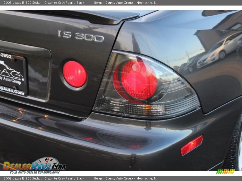 2003 Lexus IS 300 Sedan Graphite Gray Pearl / Black Photo #24