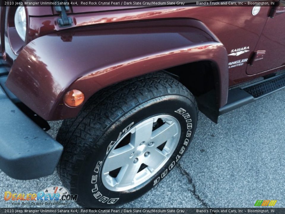 2010 Jeep Wrangler Unlimited Sahara 4x4 Red Rock Crystal Pearl / Dark Slate Gray/Medium Slate Gray Photo #24