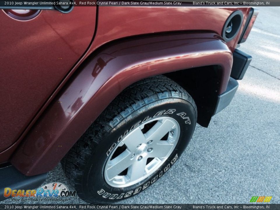 2010 Jeep Wrangler Unlimited Sahara 4x4 Red Rock Crystal Pearl / Dark Slate Gray/Medium Slate Gray Photo #27