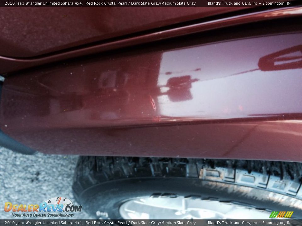 2010 Jeep Wrangler Unlimited Sahara 4x4 Red Rock Crystal Pearl / Dark Slate Gray/Medium Slate Gray Photo #28