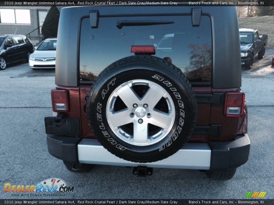 2010 Jeep Wrangler Unlimited Sahara 4x4 Red Rock Crystal Pearl / Dark Slate Gray/Medium Slate Gray Photo #30