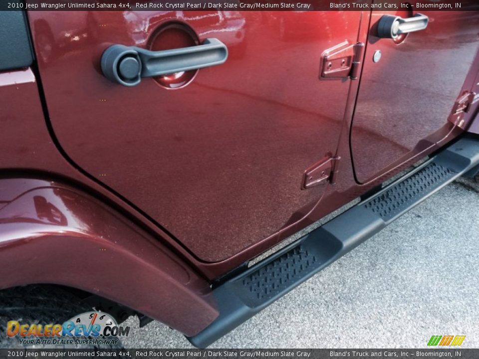 2010 Jeep Wrangler Unlimited Sahara 4x4 Red Rock Crystal Pearl / Dark Slate Gray/Medium Slate Gray Photo #31