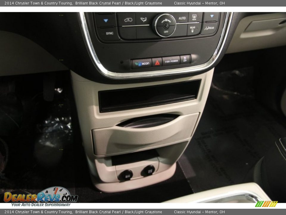 2014 Chrysler Town & Country Touring Brilliant Black Crystal Pearl / Black/Light Graystone Photo #13
