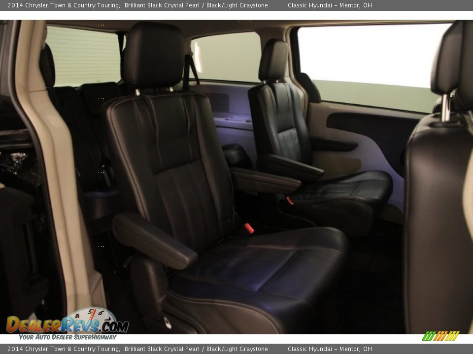 2014 Chrysler Town & Country Touring Brilliant Black Crystal Pearl / Black/Light Graystone Photo #19