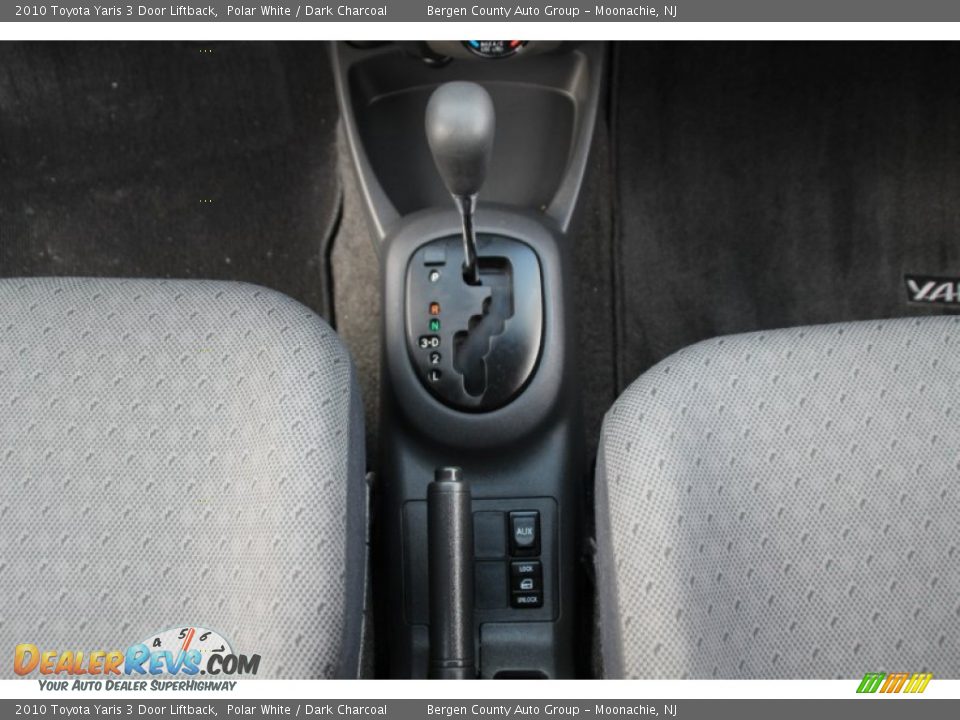 2010 Toyota Yaris 3 Door Liftback Polar White / Dark Charcoal Photo #18