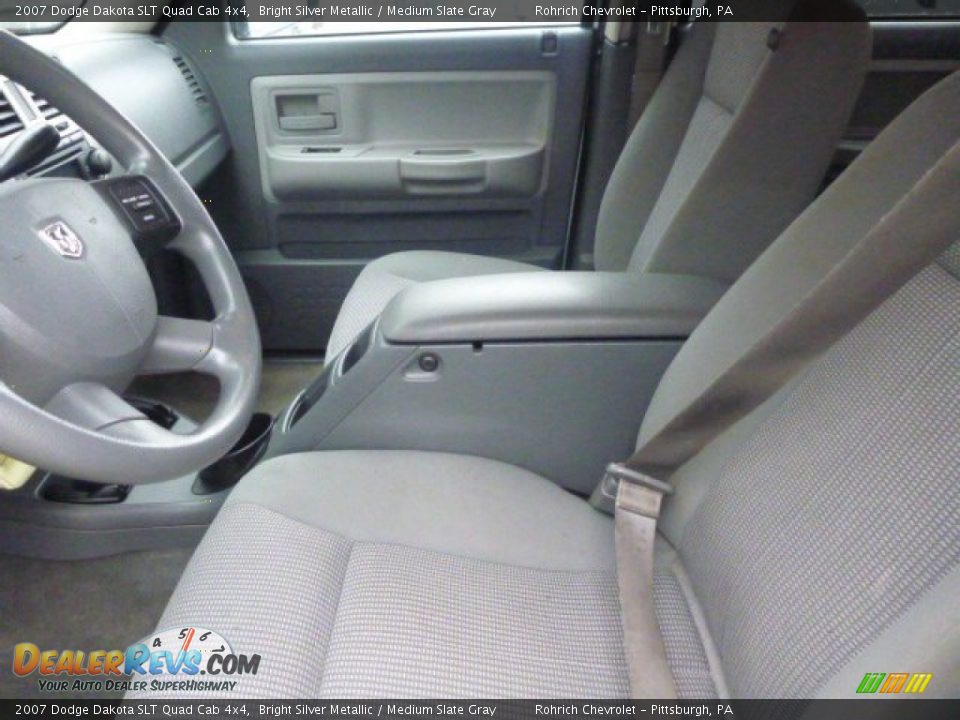 2007 Dodge Dakota SLT Quad Cab 4x4 Bright Silver Metallic / Medium Slate Gray Photo #4