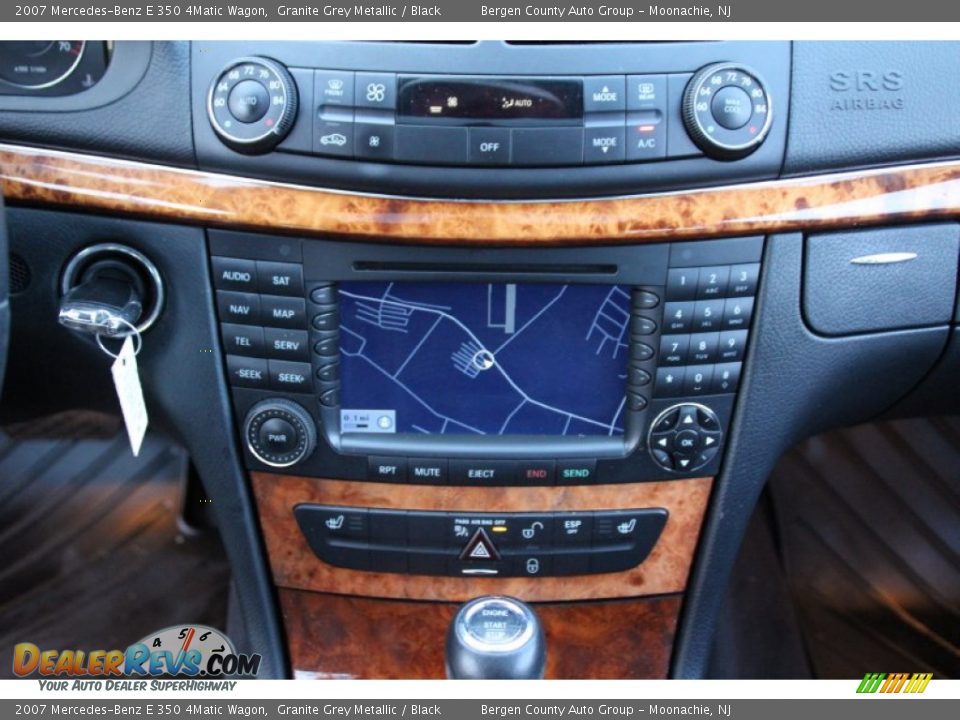 Controls of 2007 Mercedes-Benz E 350 4Matic Wagon Photo #17