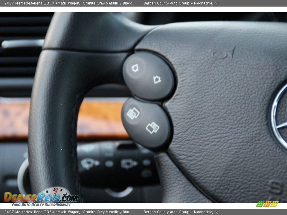 Controls of 2007 Mercedes-Benz E 350 4Matic Wagon Photo #20