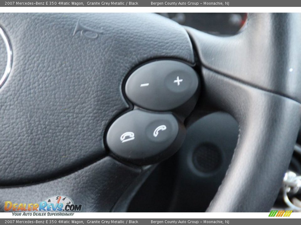 Controls of 2007 Mercedes-Benz E 350 4Matic Wagon Photo #21