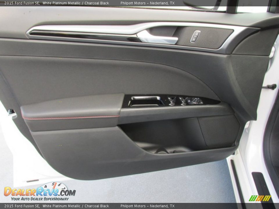 2015 Ford Fusion SE White Platinum Metallic / Charcoal Black Photo #21