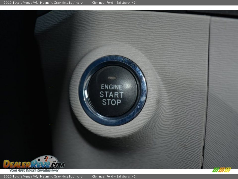 2010 Toyota Venza V6 Magnetic Gray Metallic / Ivory Photo #28