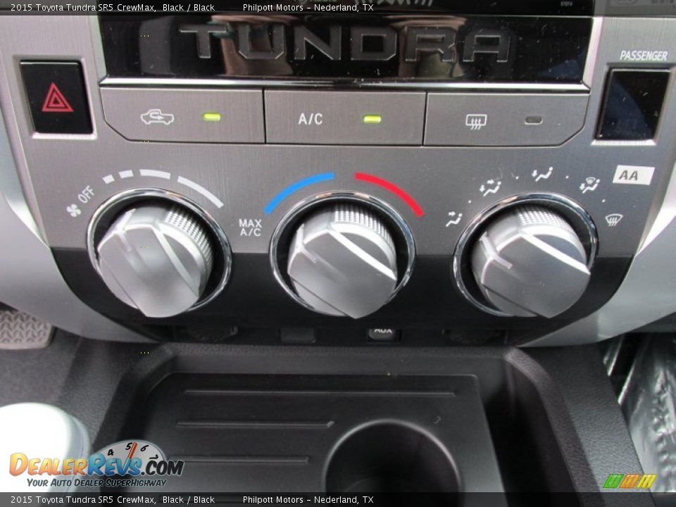 2015 Toyota Tundra SR5 CrewMax Black / Black Photo #30