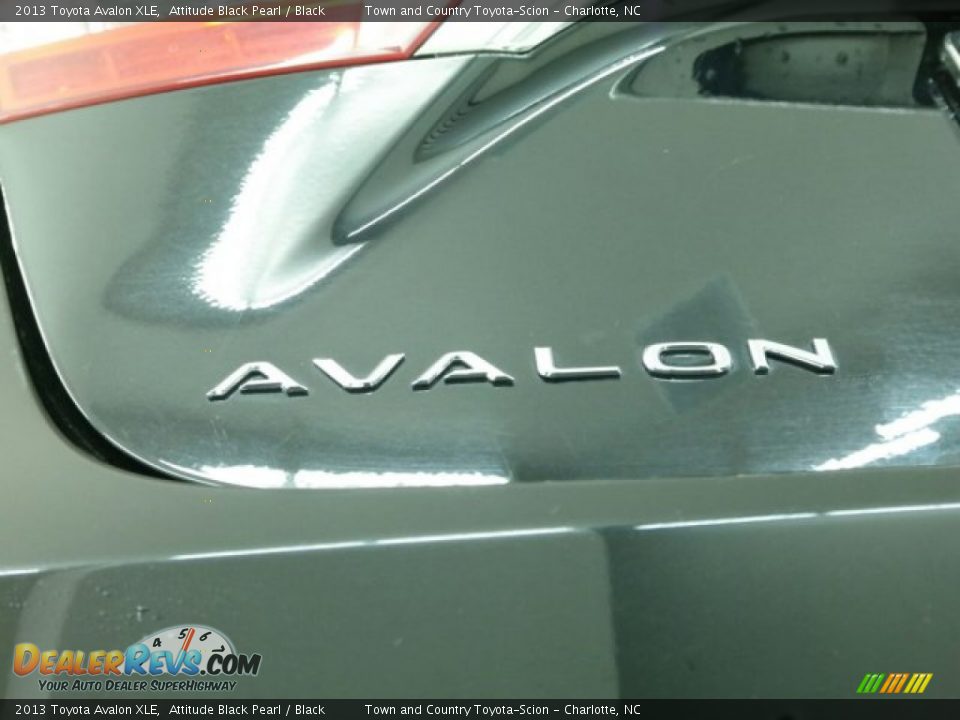 2013 Toyota Avalon XLE Attitude Black Pearl / Black Photo #18