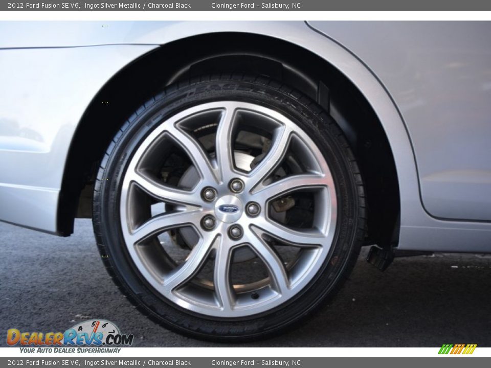 2012 Ford Fusion SE V6 Ingot Silver Metallic / Charcoal Black Photo #17