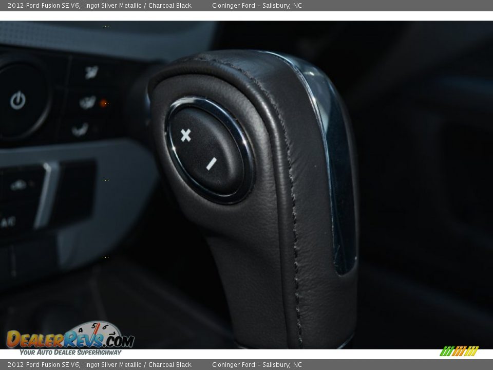 2012 Ford Fusion SE V6 Ingot Silver Metallic / Charcoal Black Photo #22