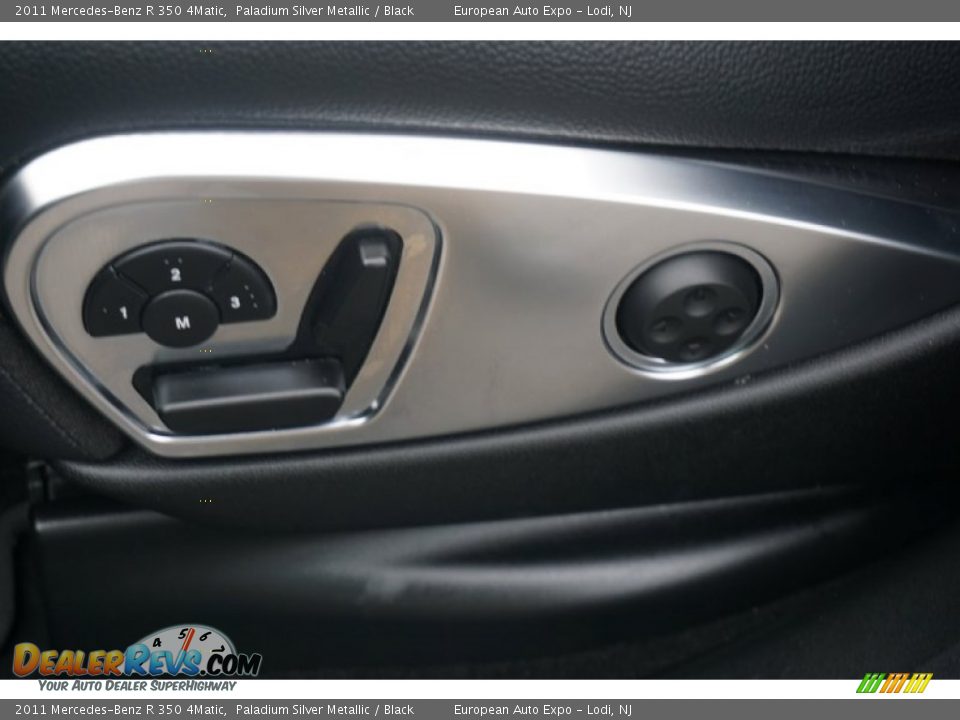 2011 Mercedes-Benz R 350 4Matic Paladium Silver Metallic / Black Photo #21