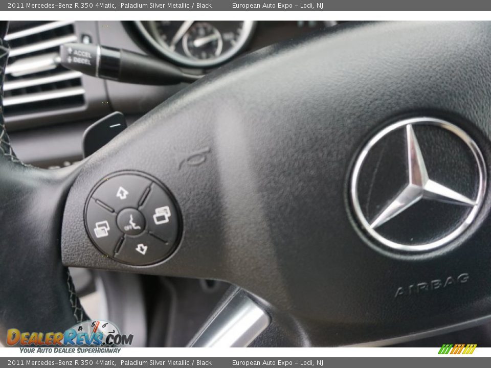 2011 Mercedes-Benz R 350 4Matic Paladium Silver Metallic / Black Photo #26
