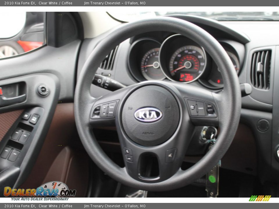 2010 Kia Forte EX Clear White / Coffee Photo #11