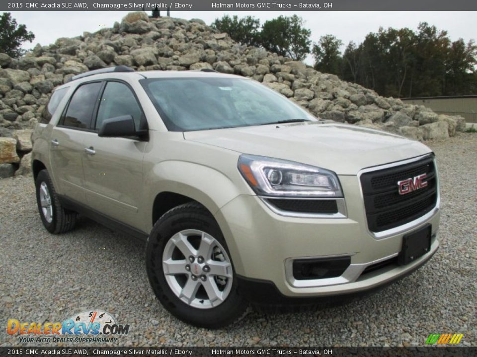 Front 3/4 View of 2015 GMC Acadia SLE AWD Photo #1