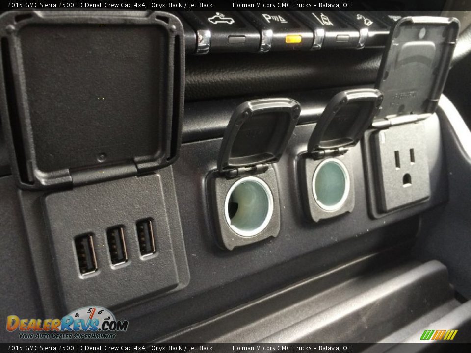 2015 GMC Sierra 2500HD Denali Crew Cab 4x4 Onyx Black / Jet Black Photo #12