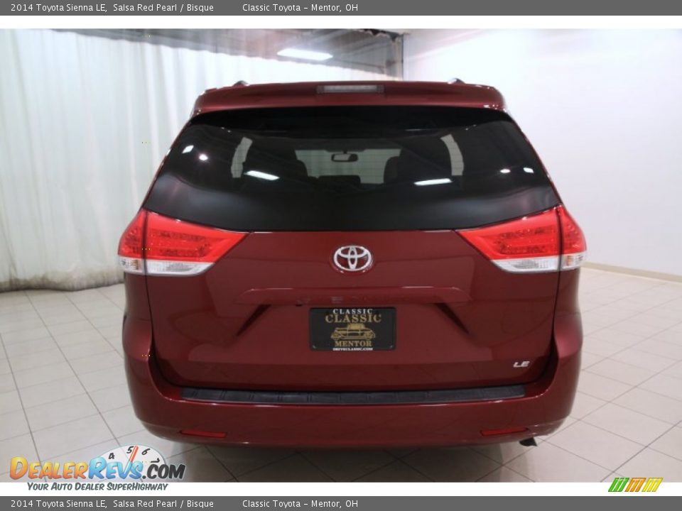 2014 Toyota Sienna LE Salsa Red Pearl / Bisque Photo #18