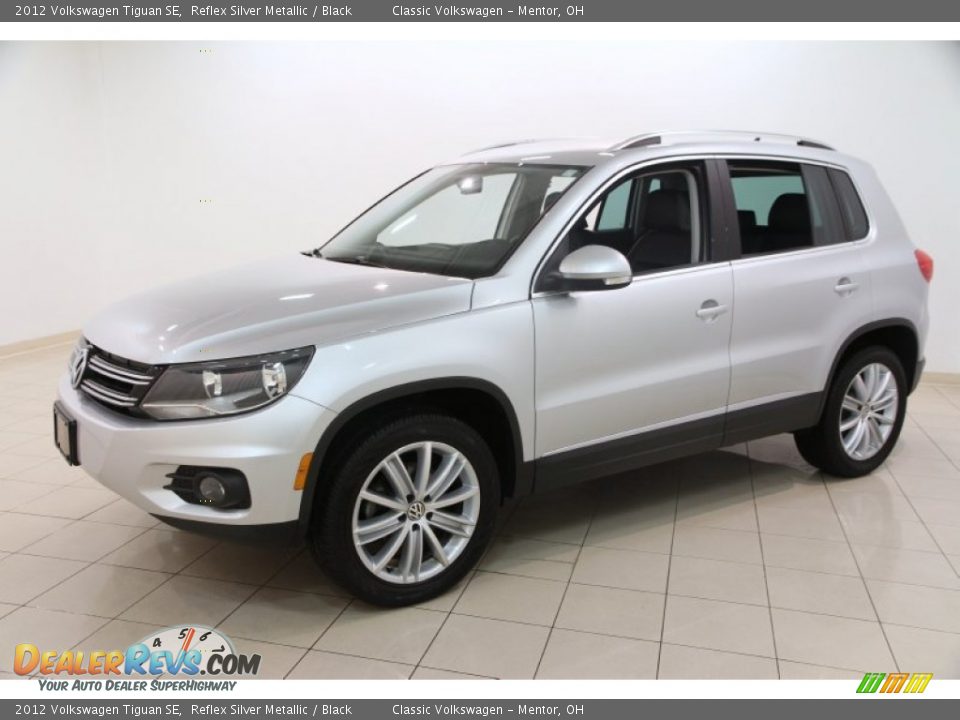 2012 Volkswagen Tiguan SE Reflex Silver Metallic / Black Photo #3