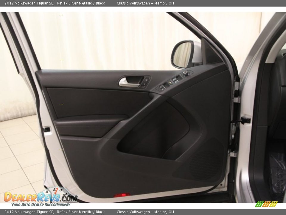 2012 Volkswagen Tiguan SE Reflex Silver Metallic / Black Photo #4