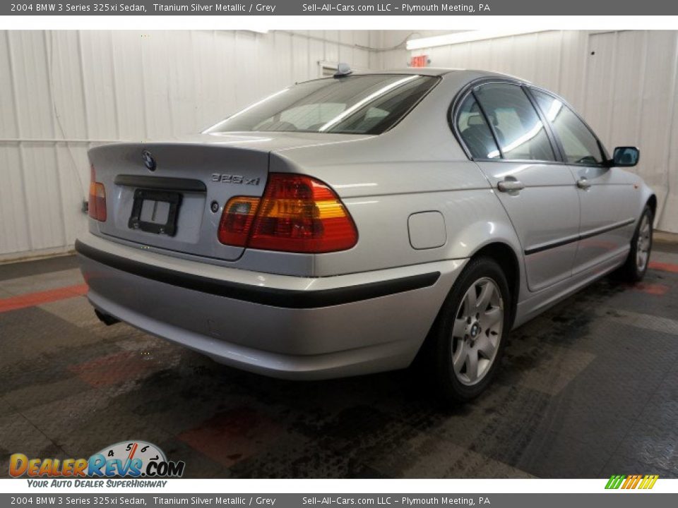 2004 BMW 3 Series 325xi Sedan Titanium Silver Metallic / Grey Photo #8