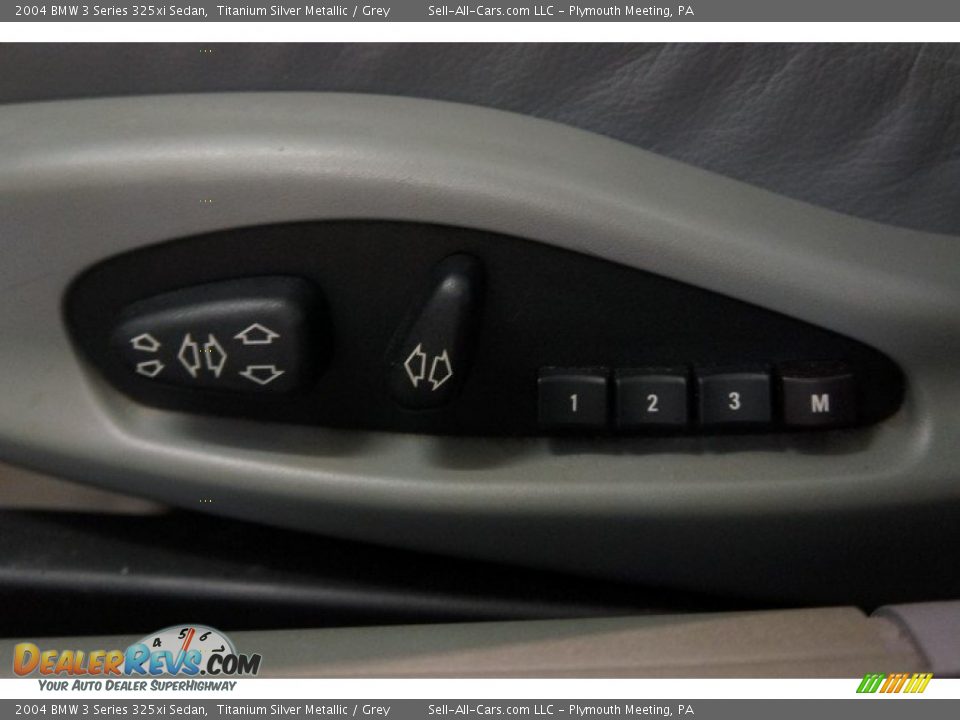 2004 BMW 3 Series 325xi Sedan Titanium Silver Metallic / Grey Photo #19