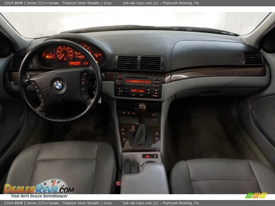2004 BMW 3 Series 325xi Sedan Titanium Silver Metallic / Grey Photo #22
