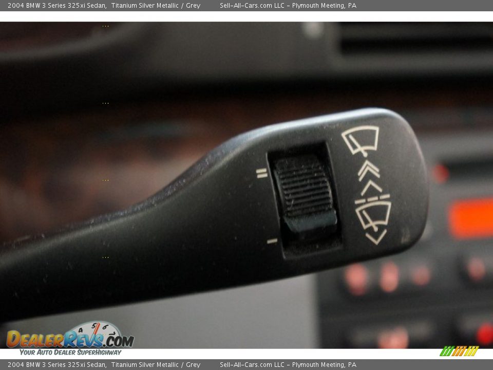 2004 BMW 3 Series 325xi Sedan Titanium Silver Metallic / Grey Photo #24