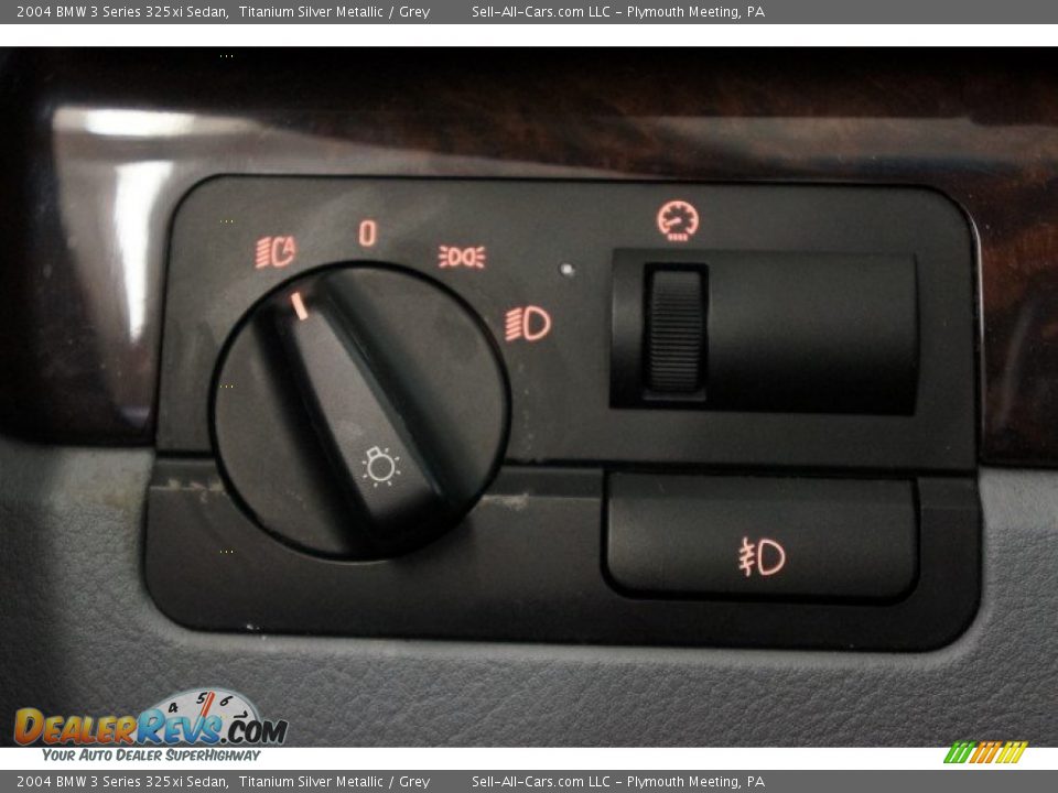2004 BMW 3 Series 325xi Sedan Titanium Silver Metallic / Grey Photo #25
