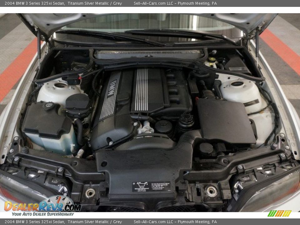2004 BMW 3 Series 325xi Sedan Titanium Silver Metallic / Grey Photo #31