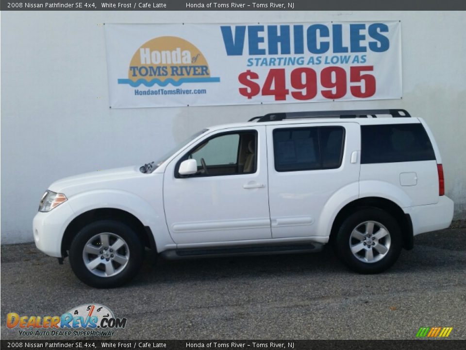 2008 Nissan Pathfinder SE 4x4 White Frost / Cafe Latte Photo #5