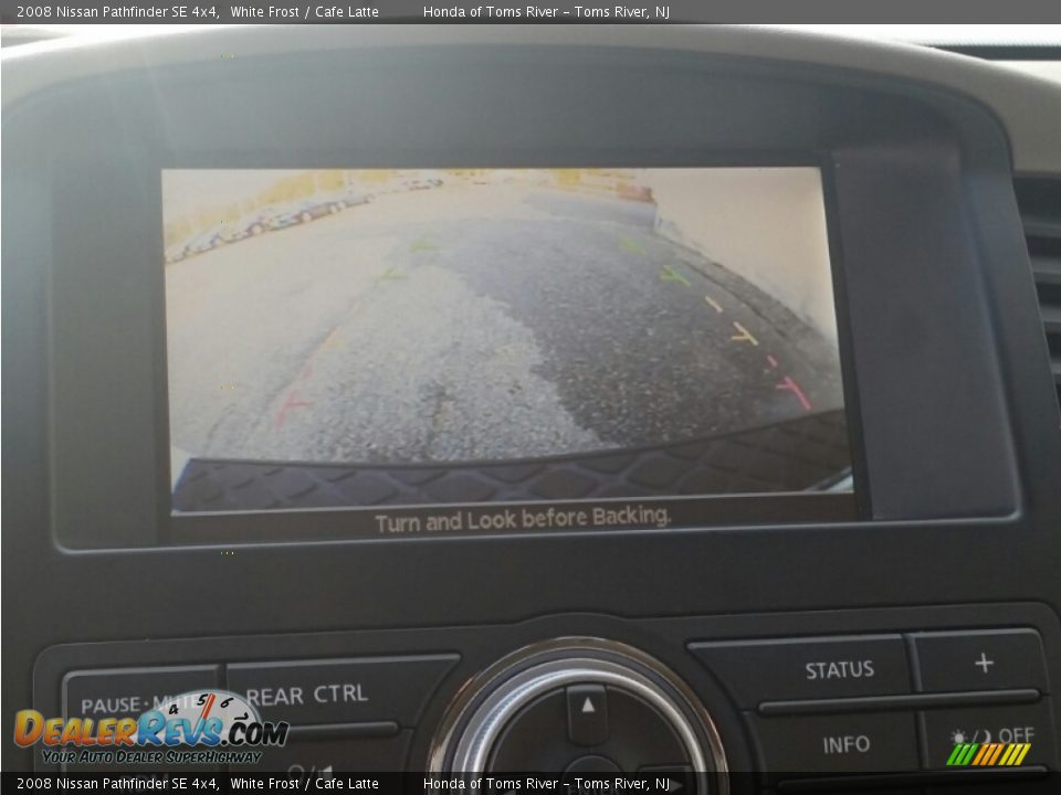 2008 Nissan Pathfinder SE 4x4 White Frost / Cafe Latte Photo #20