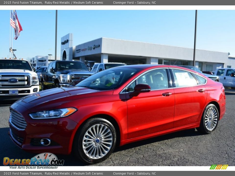 Front 3/4 View of 2015 Ford Fusion Titanium Photo #3