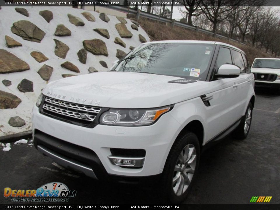 Front 3/4 View of 2015 Land Rover Range Rover Sport HSE Photo #9