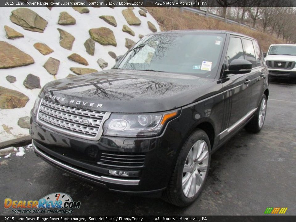 Front 3/4 View of 2015 Land Rover Range Rover Supercharged Photo #9