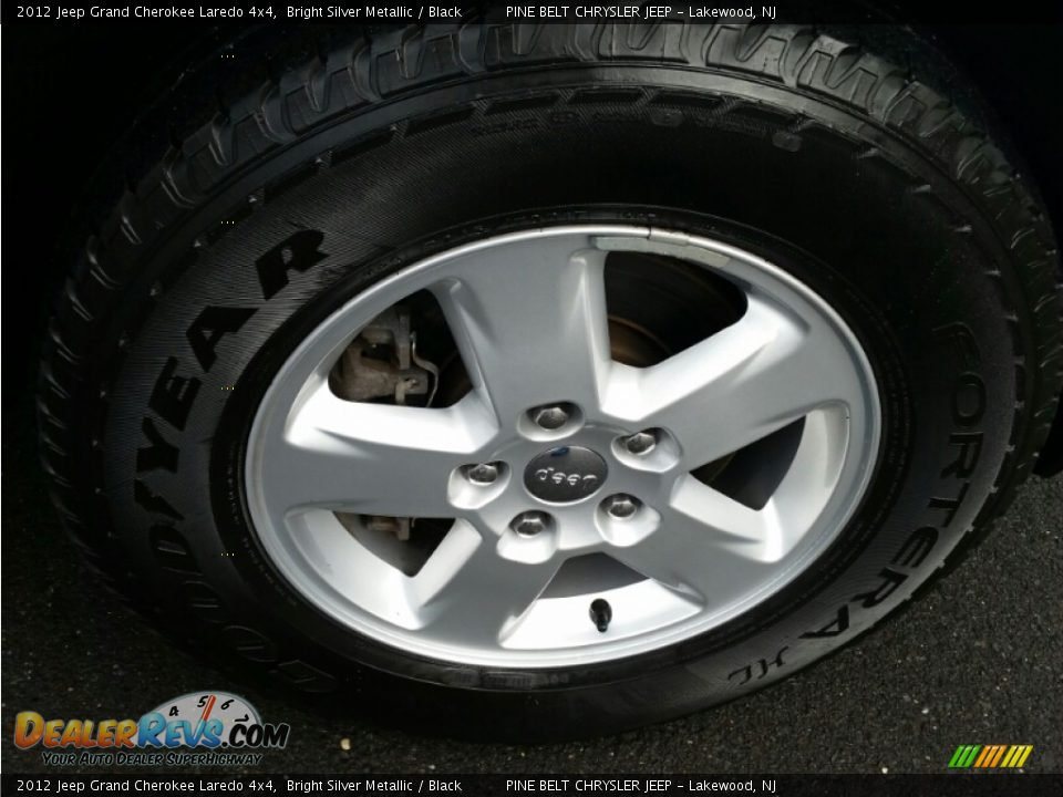 2012 Jeep Grand Cherokee Laredo 4x4 Bright Silver Metallic / Black Photo #4
